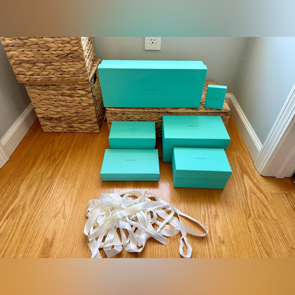 Excellent Condition! Set of 6 Tiffany & Co. Blue Boxes!